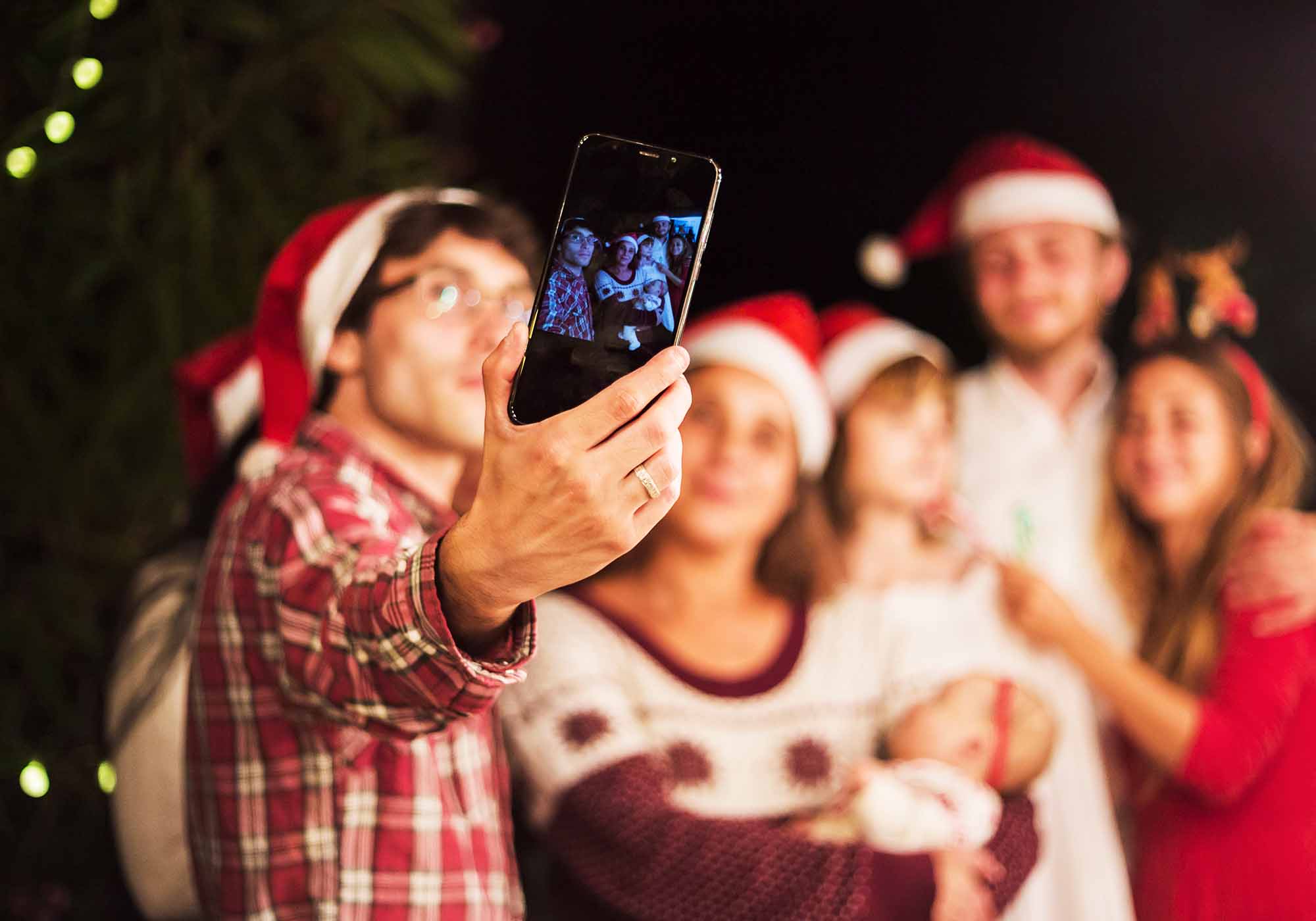 Families Rejoice in Unity, Celebrating Christmas with Joyful Gatherings
